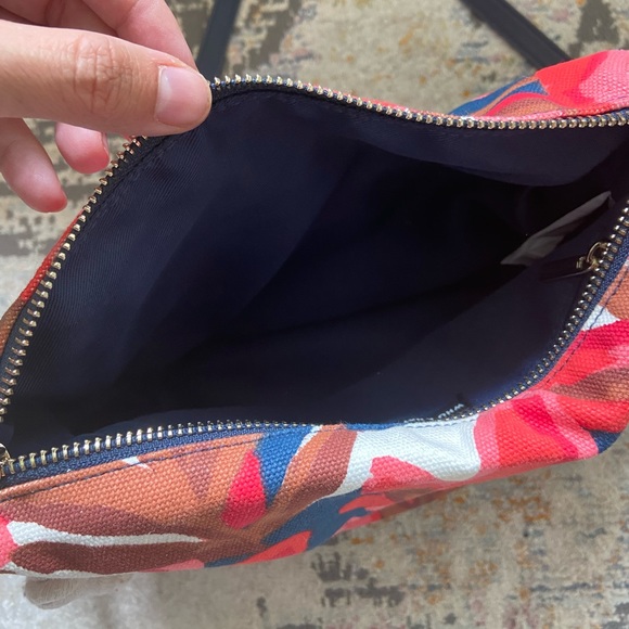 Small cute purse from Target - Picture 3 of 6